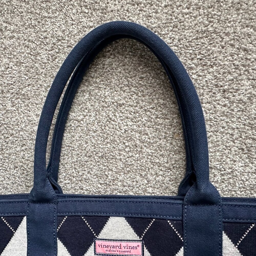 Vineyard Vines Cashmere Argyle Tote Bag - Picture 8 of 13